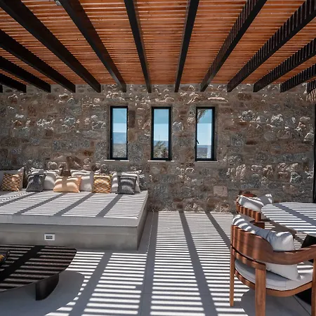 Noir Mykonos